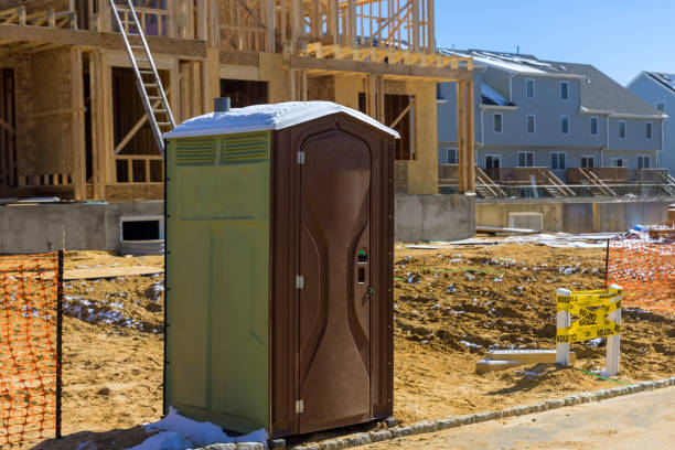 Best Portable restroom trailer rental  in Horse Shoe, NC